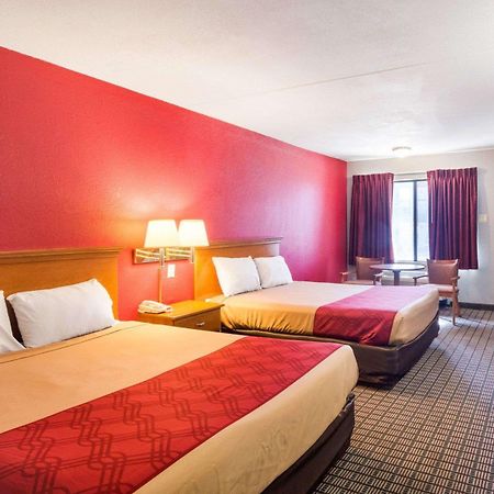 Econo Lodge Wichita Falls Downtown Exterior foto