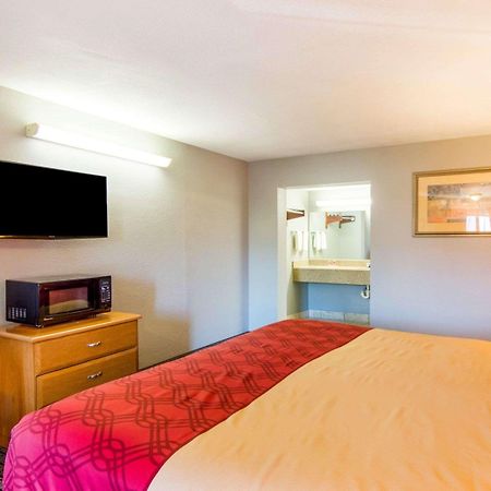 Econo Lodge Wichita Falls Downtown Exterior foto