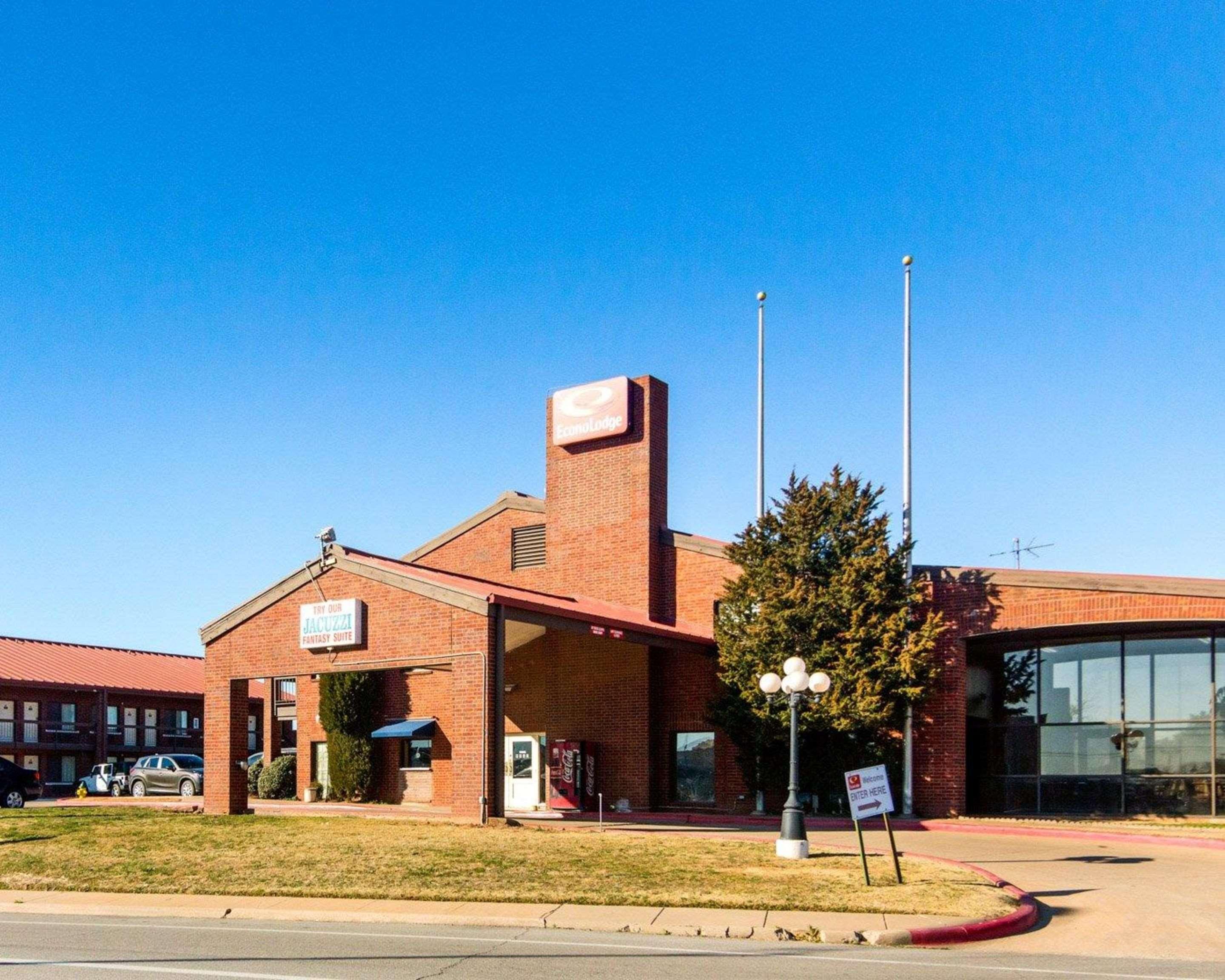 Econo Lodge Wichita Falls Downtown Exterior foto