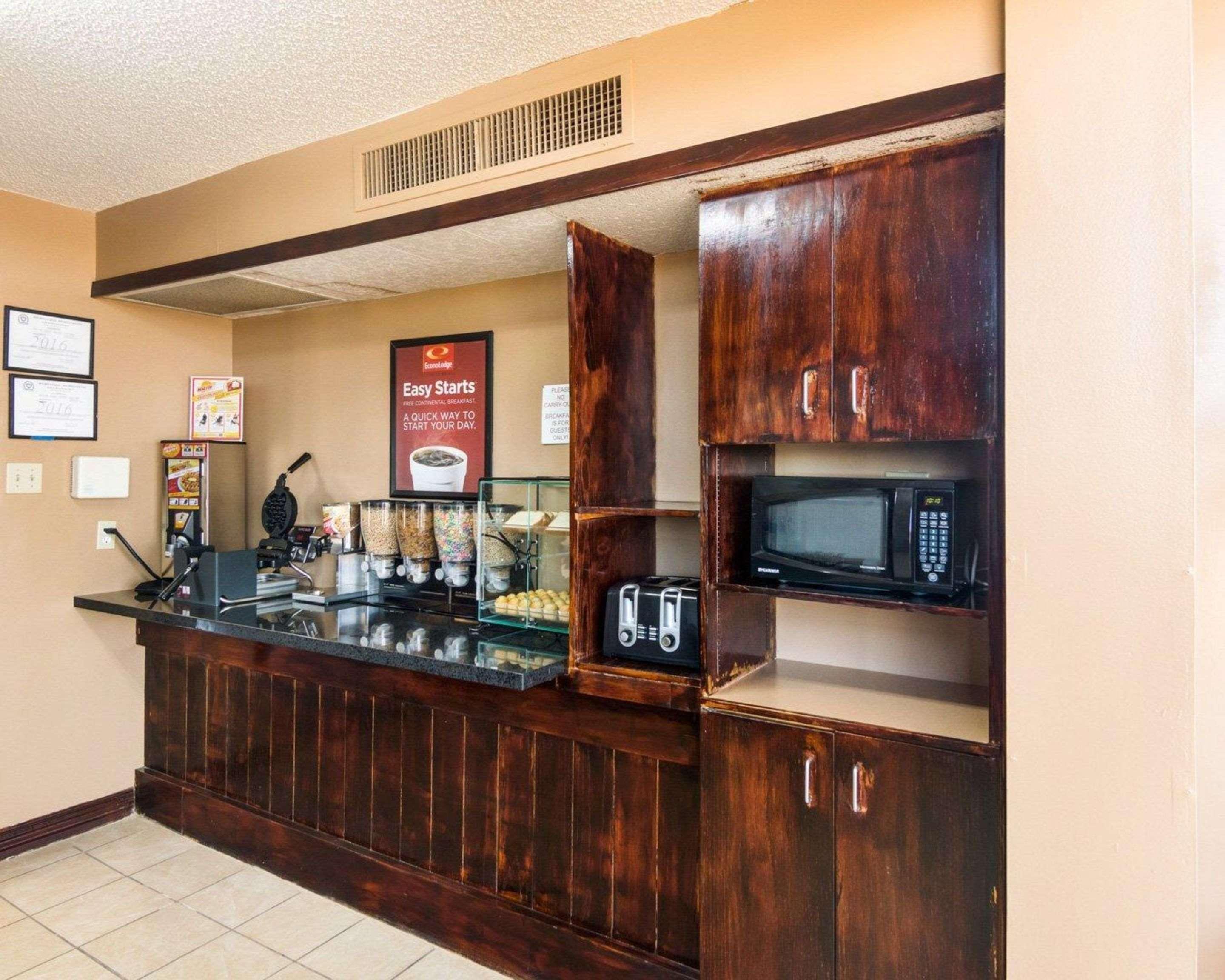 Econo Lodge Wichita Falls Downtown Exterior foto