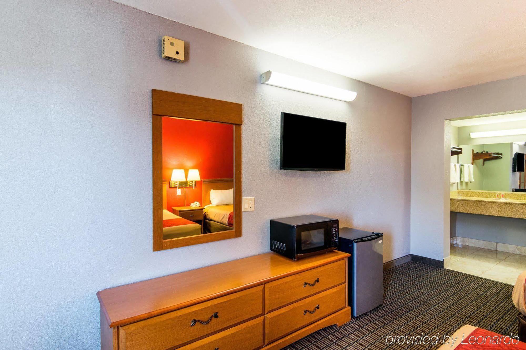 Econo Lodge Wichita Falls Downtown Exterior foto